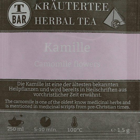 Kraeutertee Herbal Tea Kamille im Teebeutel